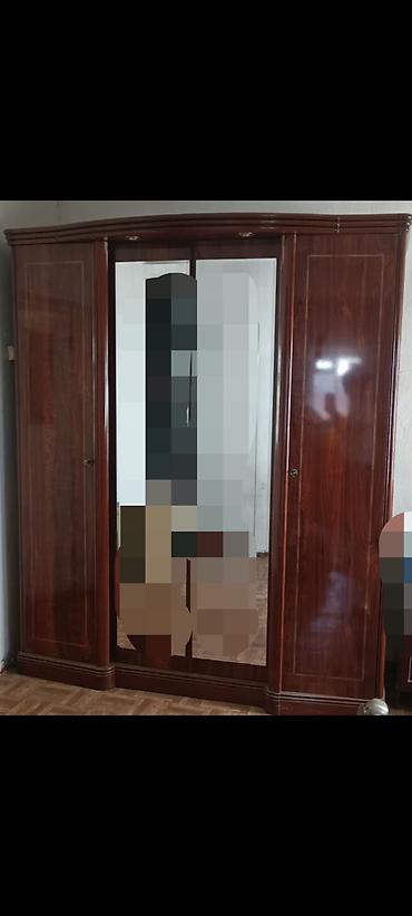 Спальный гарнитур, Б/у, Двуспальная кровать, Шкаф, Комод, Италия, Самовывоз, Платная доставка, цвет - Коричневый at lalafo.kg Спальный гарнитур, Б/у, Двуспальная кровать, Шкаф, Комод, Италия, Самовывоз, Платная доставка, цвет - Коричневый