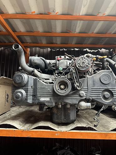 Бампер и комплектующие: Бампер Volvo, Оригинал — 22