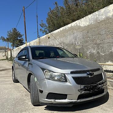primicka taksi: Chevrolet Cruze: 1.4 l | 2012 il 26252 km Sedan — 1