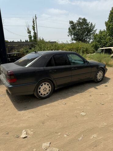 запчасти на паджеро 2: Mercedes-Benz C 180: 1.8 l | 1998 il Sedan