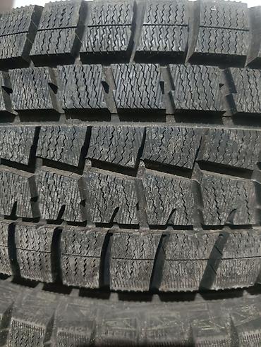 Dunlop Winter Maxx WM01 — комплект зимних шин - Размер: 215/65 R16 -