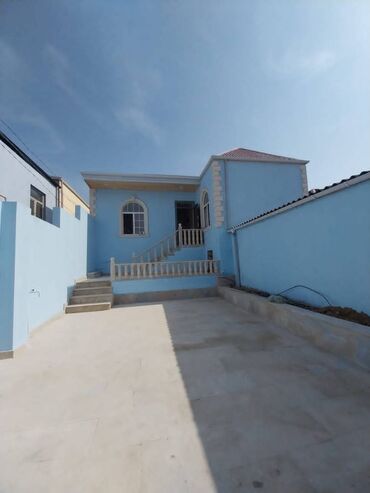 сдаю дом на длительный срок: Поселок Бинагади 3 комнаты, 100 м², Нет кредита, Свежий ремонт