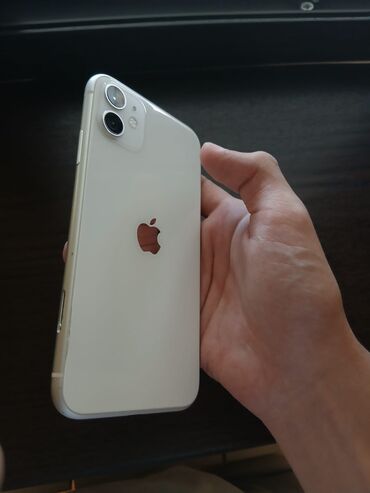 Apple iPhone: IPhone 11, 64 GB, Ağ, Simsiz şarj, Face ID