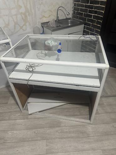 Продаю витрины 9000сом