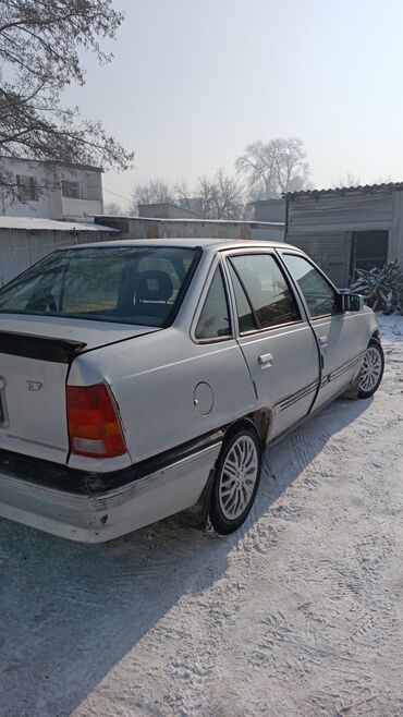 мотор на матис: Opel Kadett: 1991 г., 1.6 л, Автомат, Бензин, Седан