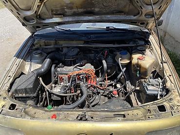 rota grid: Volkswagen Passat: 1990 г., 1.8 л, Механика, Бензин, Седан — 6