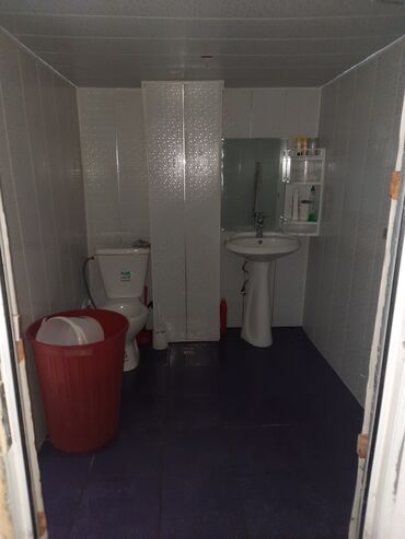 Uzunmüddətli kirayə evlər: Həyət evi – geniş, tamamilə daş döşənmiş həyət və işıqlı, uzun — 7