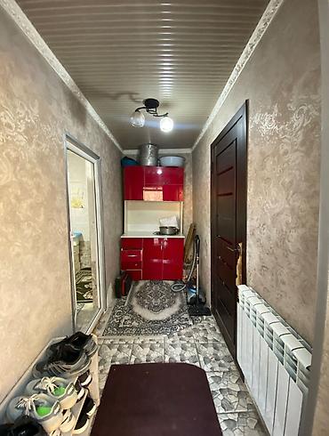 Продажа коттеджей и домов: Продаётся дом с большим двором и садом.участок 5 соток дом 3 комнат — 7