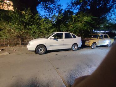 опель фронтера а: Volkswagen Polo: 2001 г., 1.6 л, Автоматические, Бензин, Седан