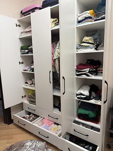 qarderob: Ağ rəngli, çoxbölməli paltar şkafı hündürlüyü 2,20 eni 1,76 yeniden — 2