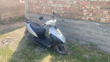 Мототехника: Скутер Suzuki, 50 куб. см, Бензин, Колдонулган