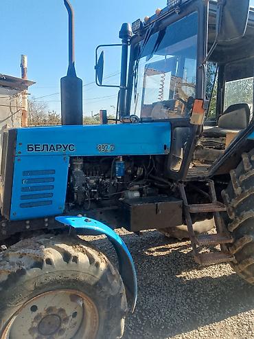 şüşə qaldıran: Belarus MTZ traktoru - Kabriolet tipli geniş kabina, iki qapı, yaxşı — 6