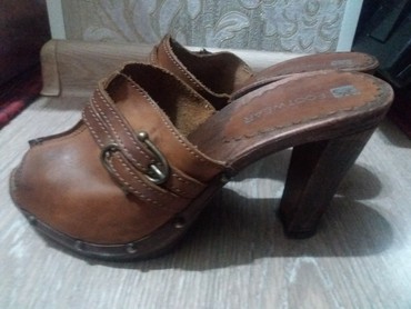 коричневые туфли: Туфли 38, цвет - Коричневый