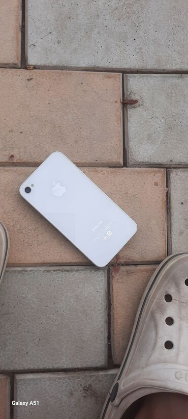 айфон жаны: IPhone 4S, Жаңы, < 16 ГБ, Кара, Заряддоочу түзүлүш, 100 %