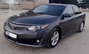 priora 2012: Toyota Camry: 2.5 l | 2012 il Sedan