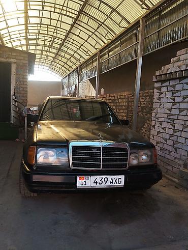 Mercedes-Benz: Mercedes-Benz 220: 1991 г., 2.3 л, Механика, Бензин, Седан — 10