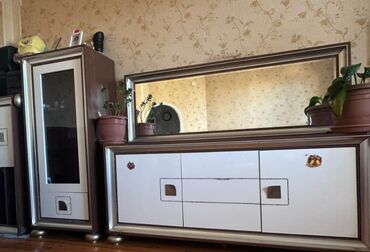 Çarpayılar: TV altlığı, Kredit yoxdur