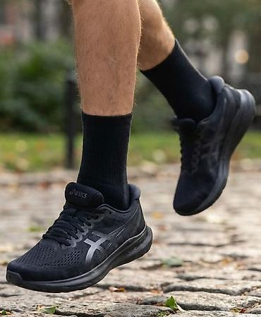 ASICS patike za trčanje – crne - Lagani i prozračni gornjište od na lalafo.rs ASICS patike za trčanje – crne - Lagani i prozračni gornjište od