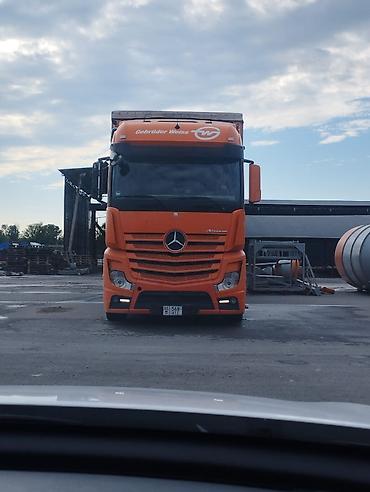 Тягач, Mercedes-Benz, 2014 г., Тентованный