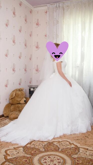 samsung s10 чехол: Продаю свое свадебное платье,платье новое покупалось в магазине,было
