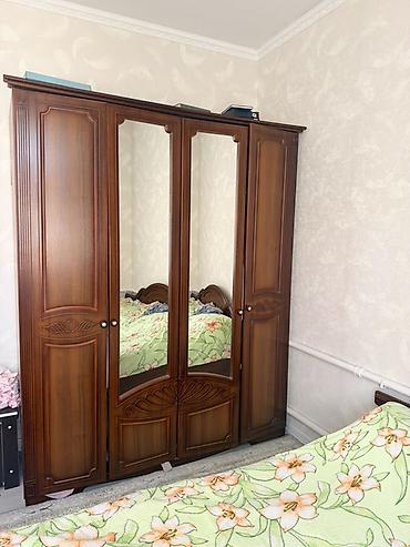 Спальный гарнитур в классическом стиле, массивный темный ореховый