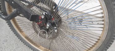 İdman velosipedləri: Dağ/şossə tipli velosiped Xüsusiyyətlər: - Ön və arxa disk əyləcləri -da lalafo.az — 3 İdman velosipedləri: Dağ/şossə tipli velosiped Xüsusiyyətlər: - Ön və arxa disk əyləcləri — 3