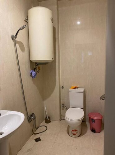 Ofislər: Yasamal rayonu, H.Cavid prospektində (Elimlər Akademiyası m/s — 9