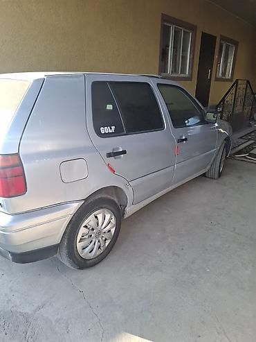 венто vento: Volkswagen Golf: 1996 г., 1.8 л, Механика, Бензин, Хэтчбэк — 4