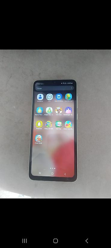 flas kart: Satılır: yaşıl rəngli iki kameralı Android smartfon Xüsusiyyətlər: - — 2