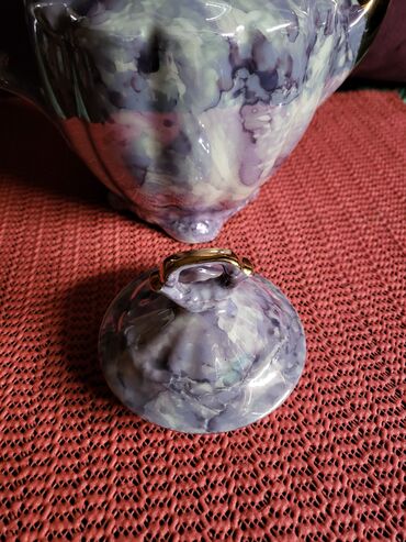 Čajnici: Bokal nov porcelanaki Walbrzych Poljska 70te. Visina. 21,5cm — 12
