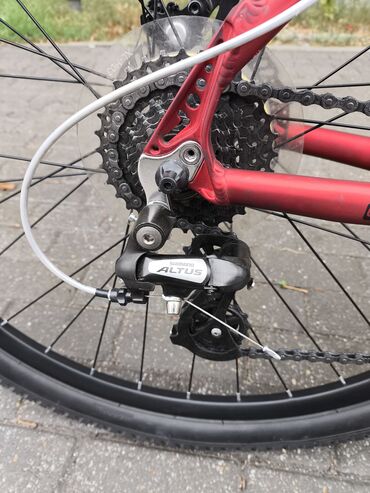 Şəhər velosipedləri: Şəhər velosipedi Aist, 28", sürətlərin sayı: 21 — 4