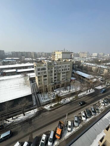 centr uzhgorodu: 3 комнаты, 74 м², Элитка, 10 этаж, ПСО (под самоотделку)