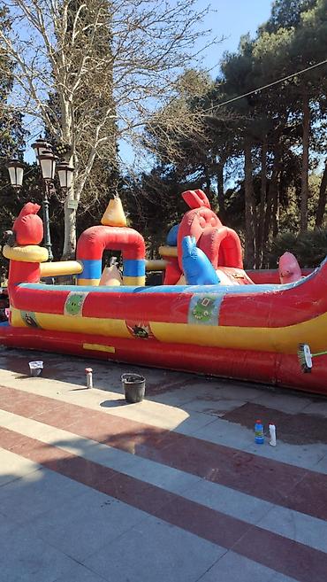 Uşaqlar üçün digər mallar: Əla vəziyyətdə Batut satılır ölçüleri 10 metr uzunluğa 6 metr eni 6.5 — 2