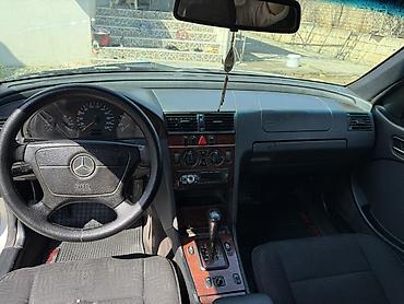 Mercedes-Benz: Mercedes-Benz C‑Class (W202) sedan - Kuzov: sedan, gümüşü rəng - — 3