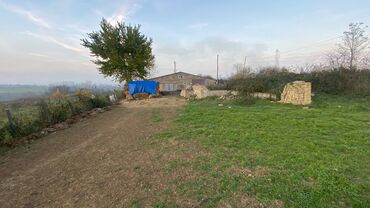 Anbar və emalatxanalar: Ünvan: Qusar şəhəri Ləyər kəndi (ləzgi ləyər) 1hk 68 sot bağ yeri — 34