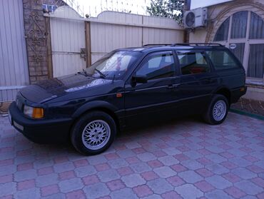 Volkswagen: Volkswagen Passat: 1990 г., 1.8 л, Механика, Бензин, Универсал
