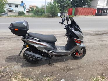 электро мотороллер с кузовом: Продаю скутер
