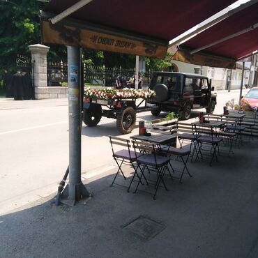 Svadbena oprema: Cvetna traka za kosu sa velom, idealna za posebne prilike. Traka je — 20