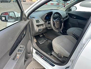 arendaya cobalt: Chevrolet Cobalt: 1.6 l | 2024 il 120000 km Sedan — 9