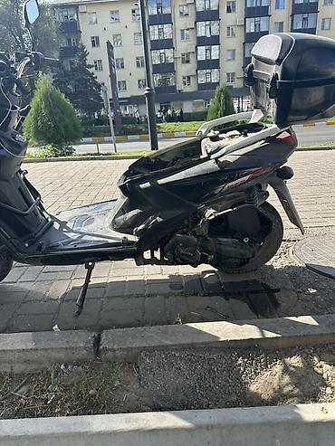 акрап скутер: Скутер/мопед с задним кофром Описание: - Городской скутер с — 1