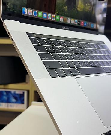 videokart 2gb: **Apple MacBook Pro 15 **Texniki xüsusiyyətlər:** - **Prosessor:** — 2