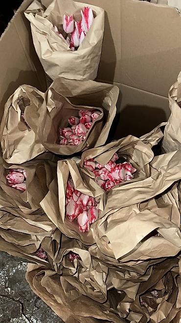 Букеты из живых цветов: Букеты тюльпанов - Срезанные тюльпаны в крафтовой и белой бумаге — 8