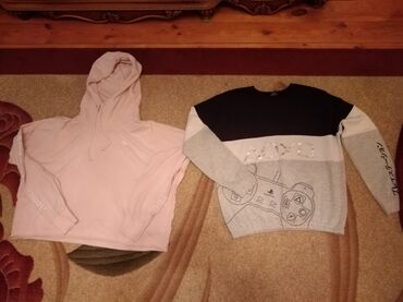 Köynəklər: 12-13 yawa biri 5m — 2