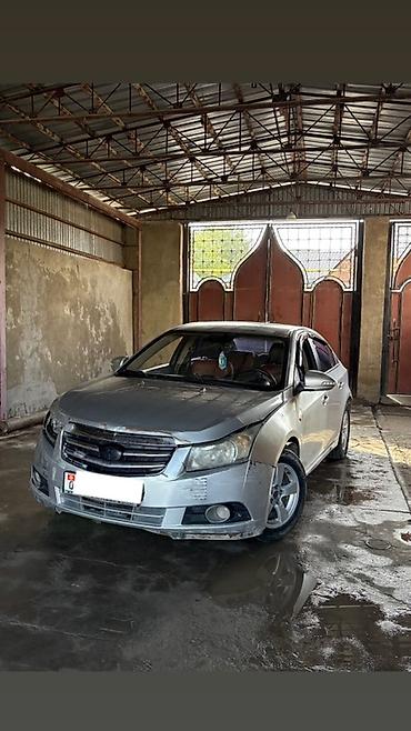 Oldsmobile: Chevrolet Cruze: 2010 г., 1.8 л, Автомат, Бензин, Седан — 1