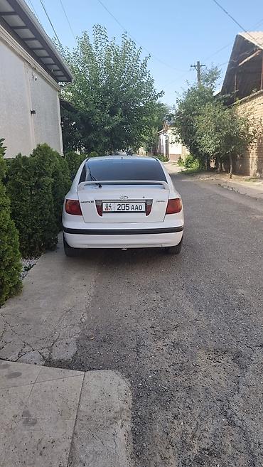 sprinter 4 4: Hyundai Elantra: 2001 г., 1.6 л, Механика, Бензин, Хэтчбэк — 1