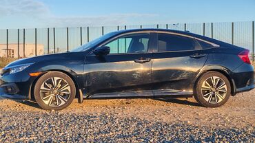 Honda: Honda Civic: 1.5 l | 2016 il Sedan — 24
