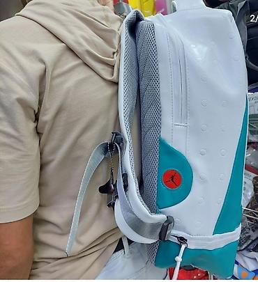 backpack: Rukzaklarin satisi.Qiymetler 28aznden baslayir.Magazadir.Catdirilma — 2