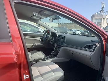 Hyundai: Hyundai Elantra: 2 л | 2017 г. Седан — 10