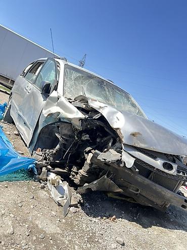 Другие детали кузова: Автомобиль на разбор Кузов: серебристый универсал/минивэн 5 дверей — 8