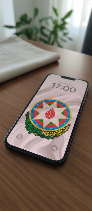 Apple iPhone: IPhone 13 Pro Max, 256 GB, Sierra Blue, Face ID — 4